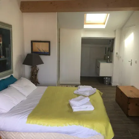 Les D'agatha Bed & Breakfast